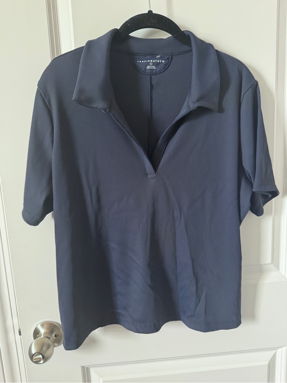 TravisMathew Moveknit Vneck Polo Women’s Navy-XXL